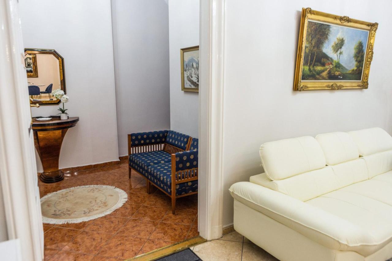 Luxury Downtown 3 Bedroom Apartment By Synagoge With Beautiful View بودابست المظهر الخارجي الصورة
