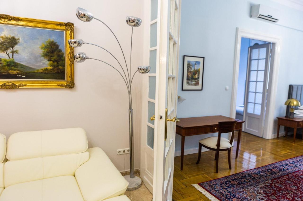Luxury Downtown 3 Bedroom Apartment By Synagoge With Beautiful View بودابست المظهر الخارجي الصورة